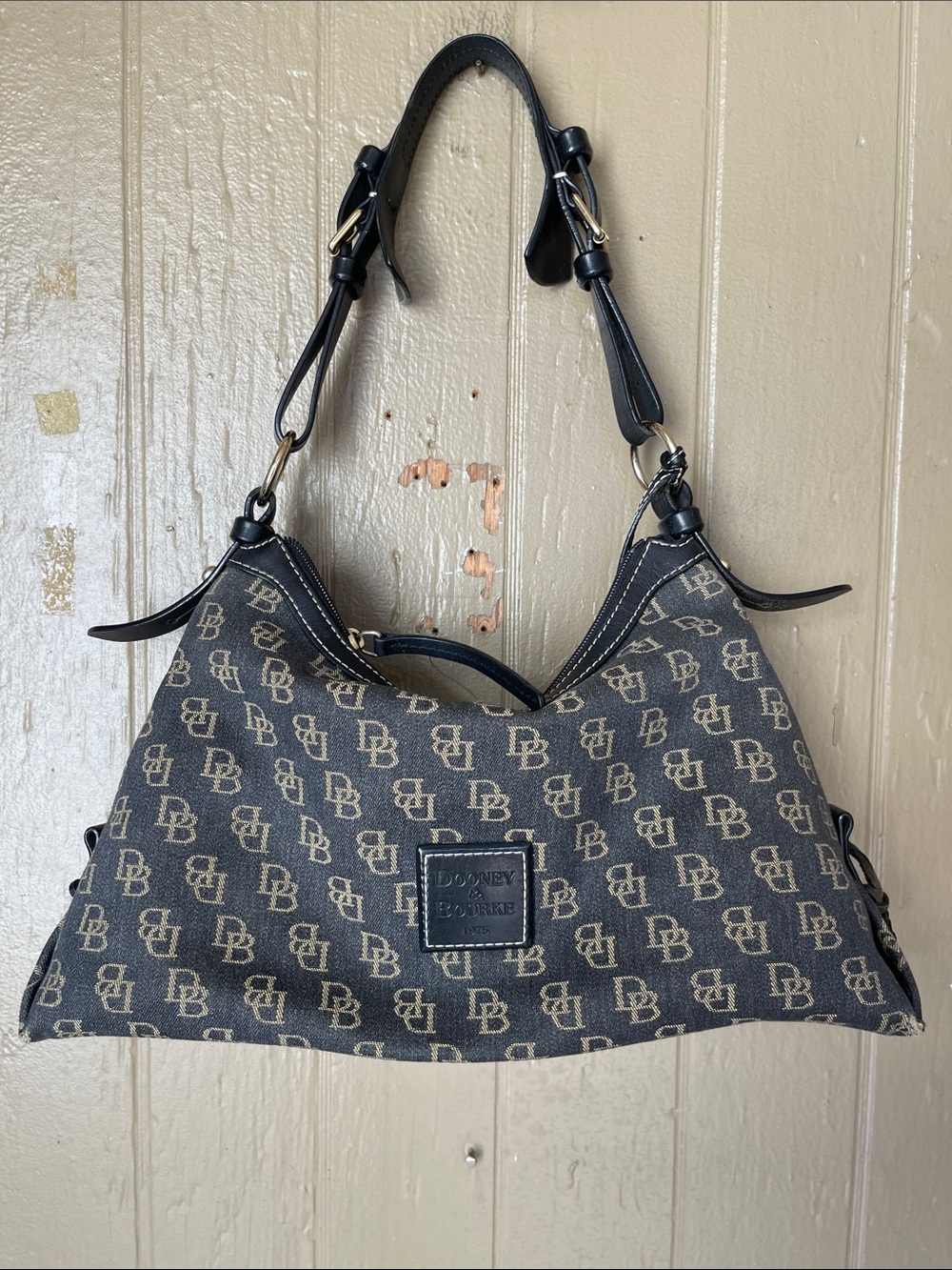 Dooney & Bourke Vintage DB Logo Shoulder Bag in canvas black & tan